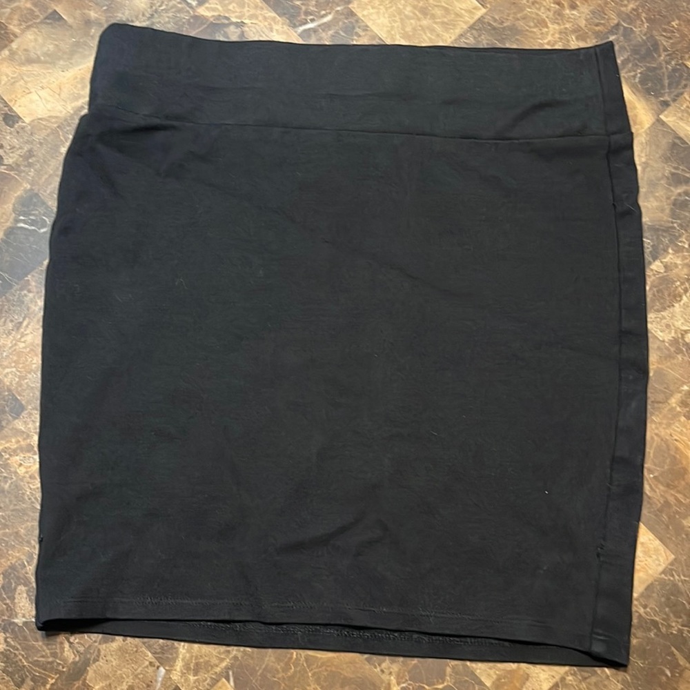 Tattoo Stretch Mini Skirt Size M🥰🥰